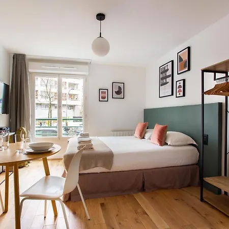 Amazing 2p - Buttes Chaumont Apartment Paris